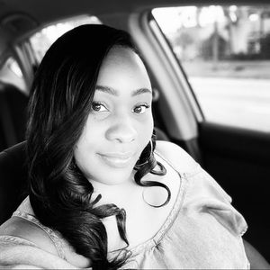 Meet your Posher, Clair